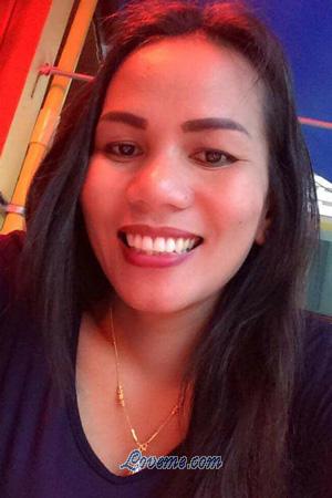 197782 - Jittaphat (Bam) Age: 45 - Thailand